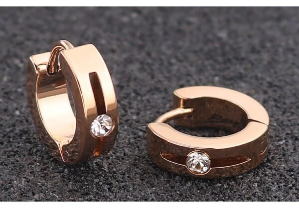 Mark-Up Lone Stone Huggies Earring - Image 6