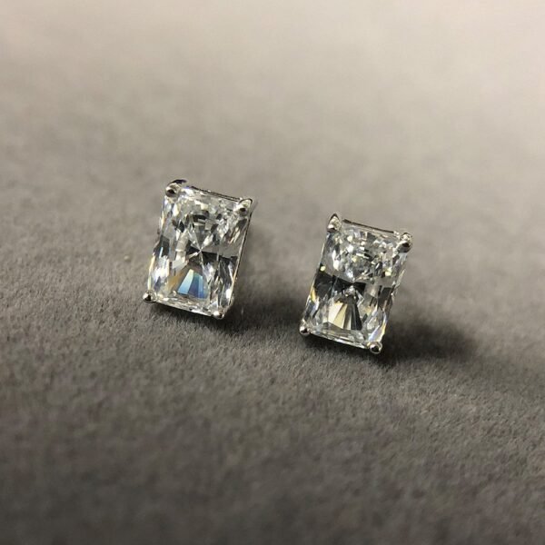 925 Silver Emerald Cut Diamond Earring - Image 3