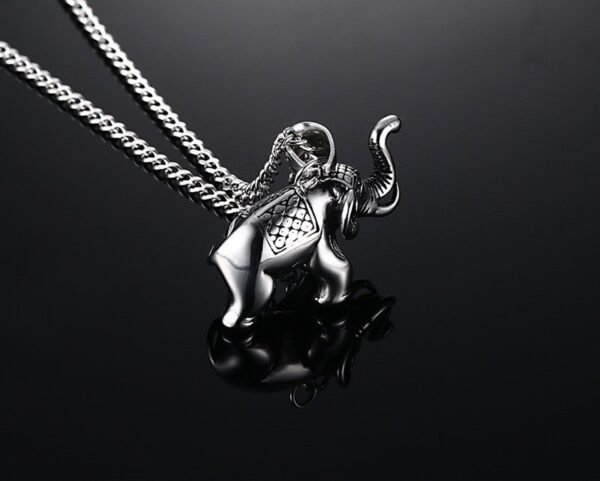Vintage Silver 3D Elephant Chain - Image 7