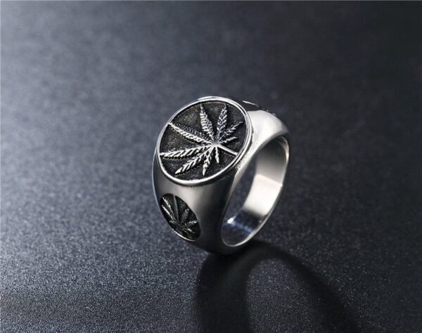 Classic Silver Maryjane Ring - Image 4