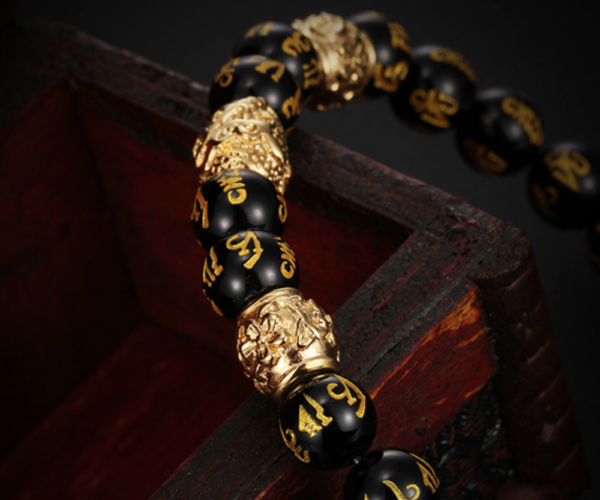 Ming Dynasty Chinese Bead Bracelet - Image 2